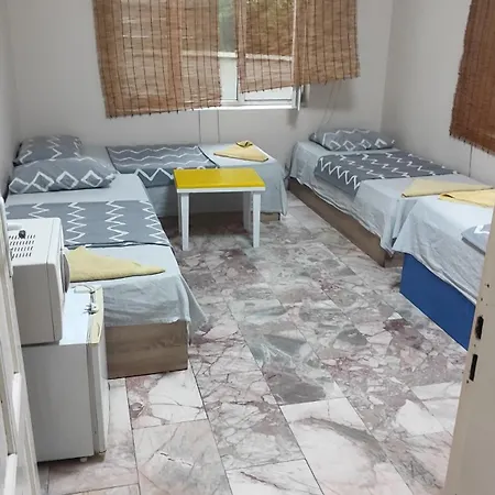 лидер хаус Apartman *